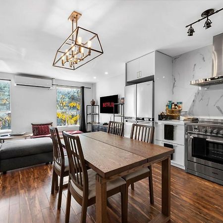 Amazing Fully Renovated Apartment On Queen St. Toronto Eksteriør billede
